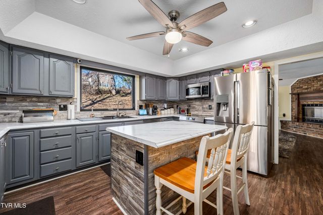 127 Markwood Circle, Jonesborough, TN 37659