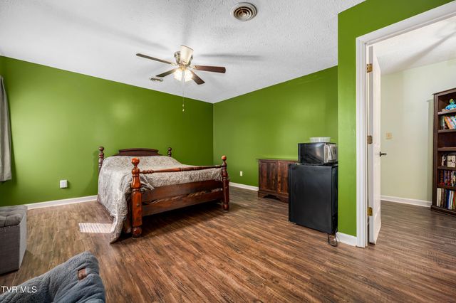 127 Markwood Circle, Jonesborough, TN 37659