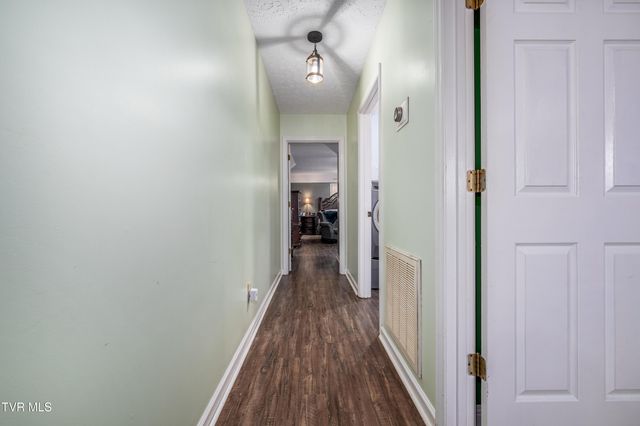 127 Markwood Circle, Jonesborough, TN 37659