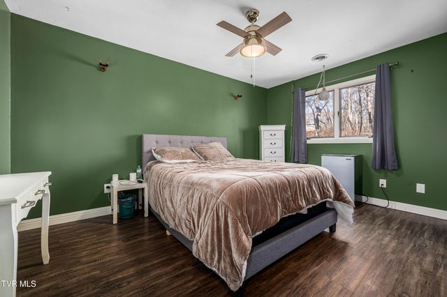 127 Markwood Circle, Jonesborough, TN 37659