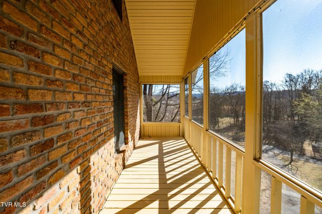 127 Markwood Circle, Jonesborough, TN 37659