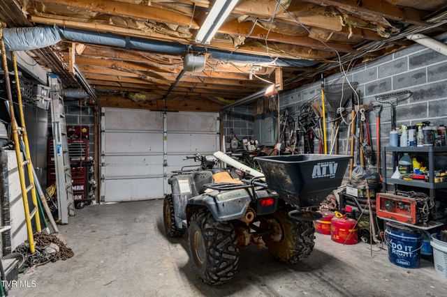 127 Markwood Circle, Jonesborough, TN 37659