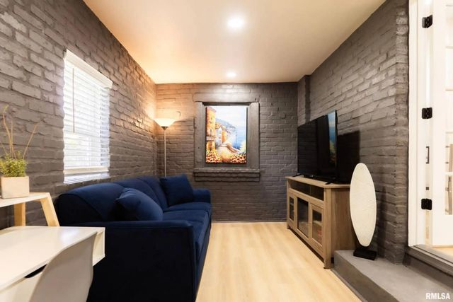 408 N 3RD Street, Dunlap, IL 61525