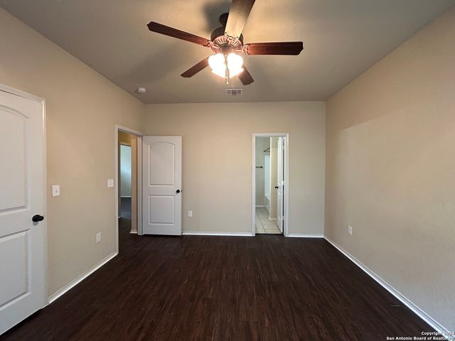 716 Creekside Circle, New Braunfels, TX 78130