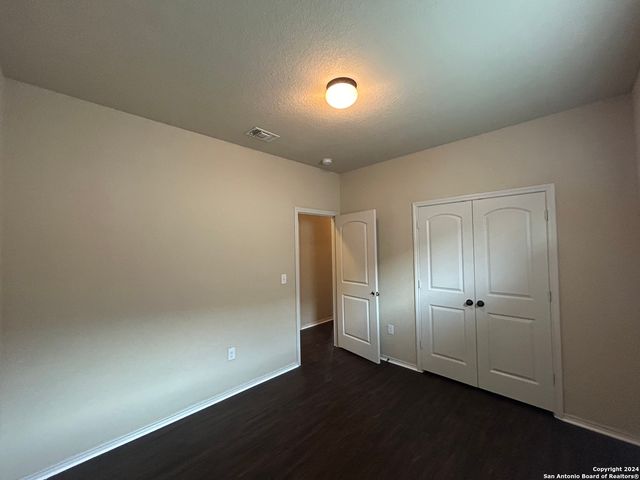 716 Creekside Circle, New Braunfels, TX 78130