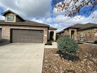 716 Creekside Circle, New Braunfels, TX 78130