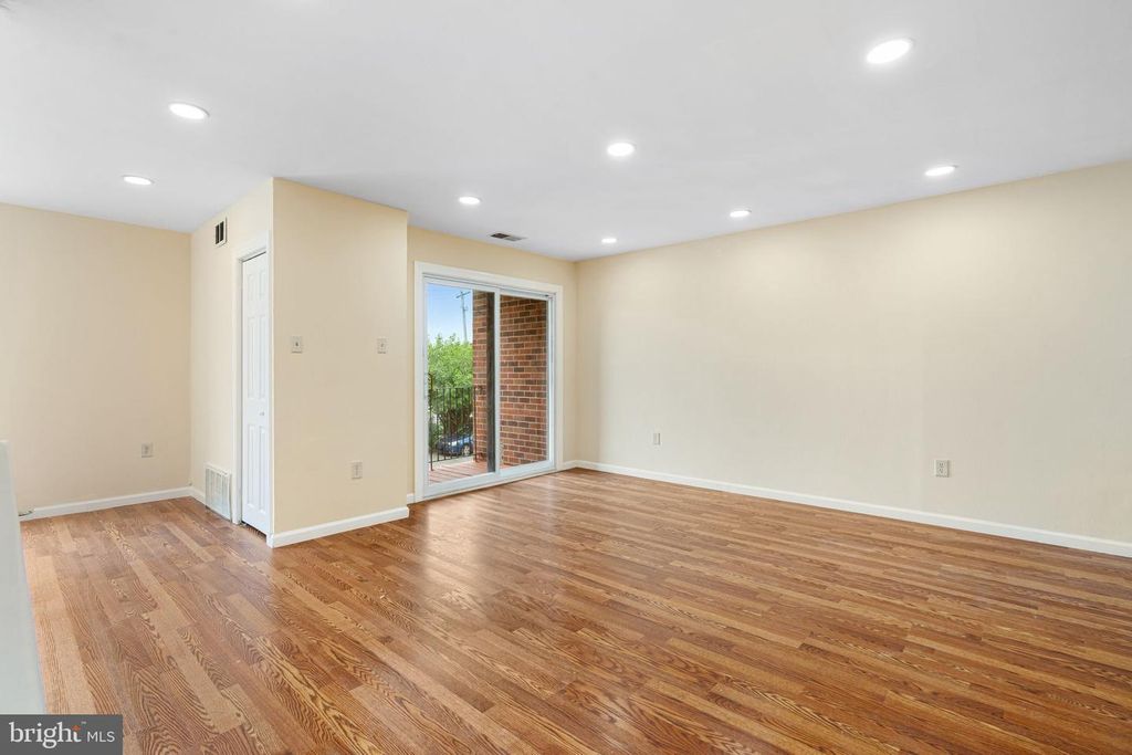 3281 RED LION RD, PHILADELPHIA, PA 19114 — photo 2