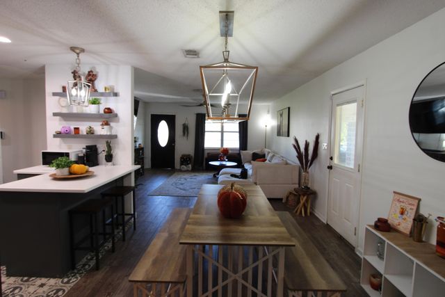 41 NW Moriarty Street, Fort Walton Beach, FL 32548