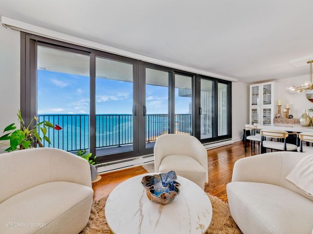 1212 N Lake Shore Drive 16CS, Chicago, IL 60610