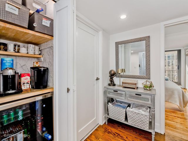 1212 N Lake Shore Drive 16CS, Chicago, IL 60610