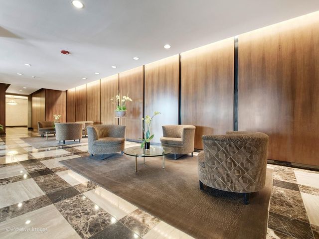 1212 N Lake Shore Drive 16CS, Chicago, IL 60610