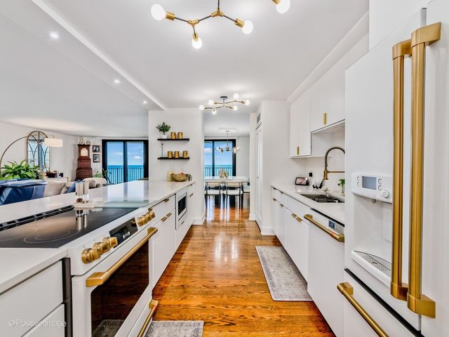 1212 N Lake Shore Drive 16CS, Chicago, IL 60610