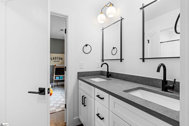 613A Old Rutherford Road, Taylors, SC 29687