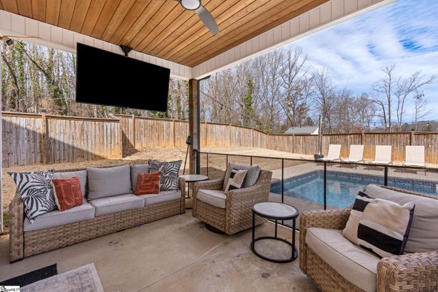 613A Old Rutherford Road, Taylors, SC 29687