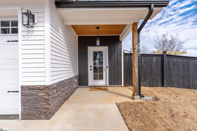 613A Old Rutherford Road, Taylors, SC 29687