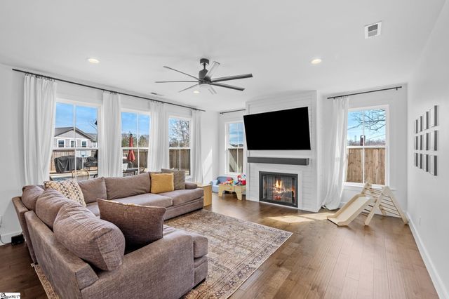 613A Old Rutherford Road, Taylors, SC 29687