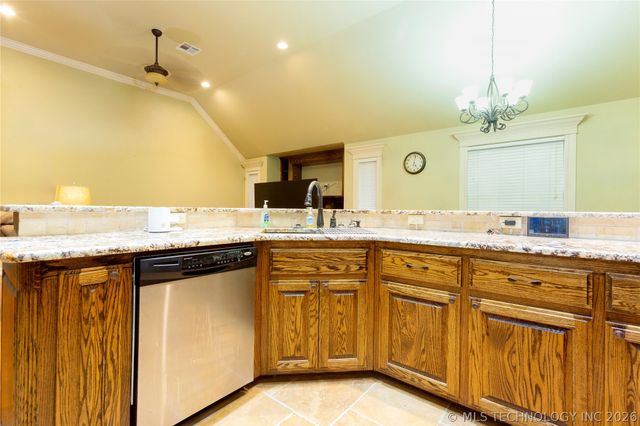 803 N 2nd, Mcalester, OK 74501