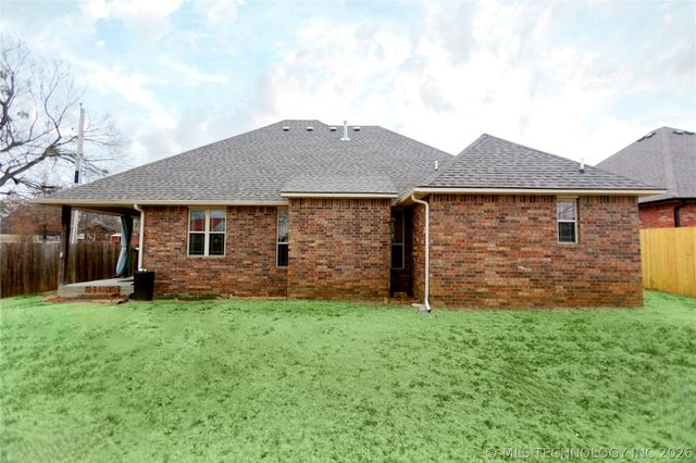 803 N 2nd, Mcalester, OK 74501