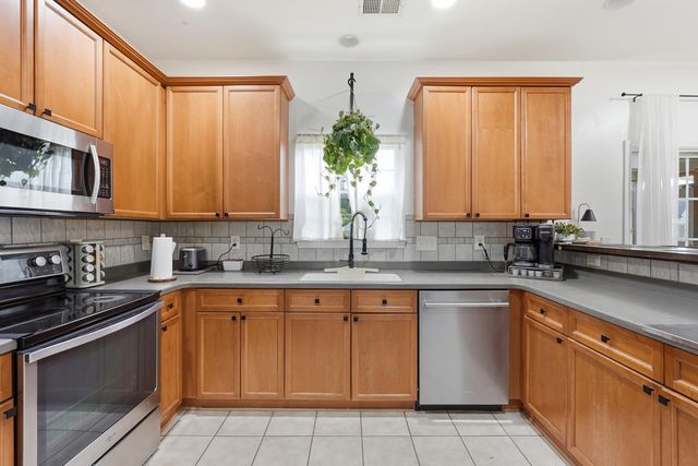 102 Tandil Court, Summerville, SC 29483