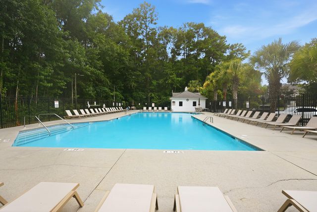 102 Tandil Court, Summerville, SC 29483