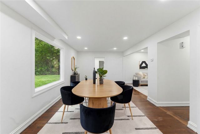 2294 Kingstown Road, South Kingstown, RI 02881