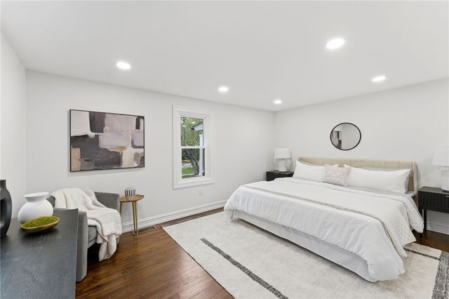 2294 Kingstown Road, South Kingstown, RI 02881