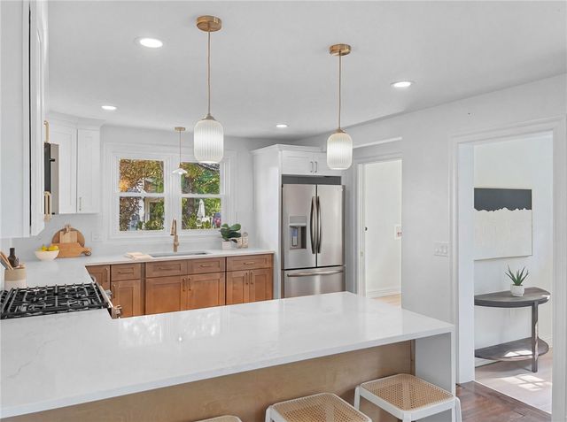 2294 Kingstown Road, South Kingstown, RI 02881