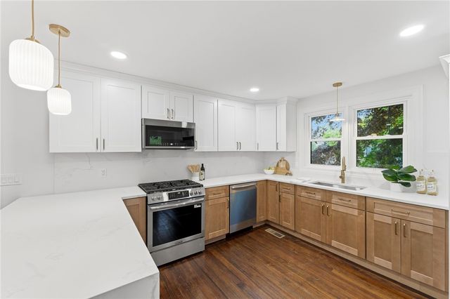 2294 Kingstown Road, South Kingstown, RI 02881