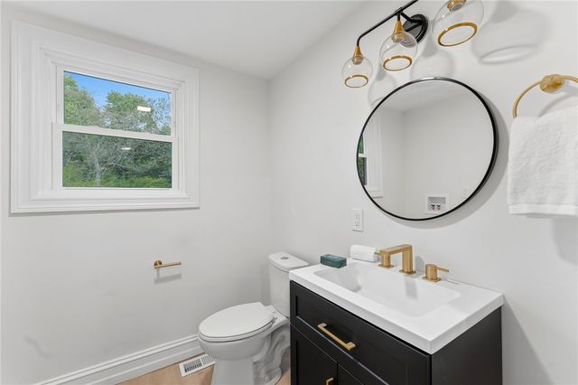 2294 Kingstown Road, South Kingstown, RI 02881