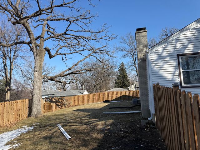 100 Ash Street, Lake Zurich, IL 60047