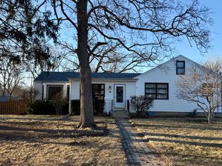 100 Ash Street, Lake Zurich, IL 60047