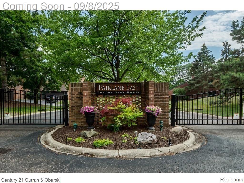 1 Colony Lane, Dearborn, MI 48120