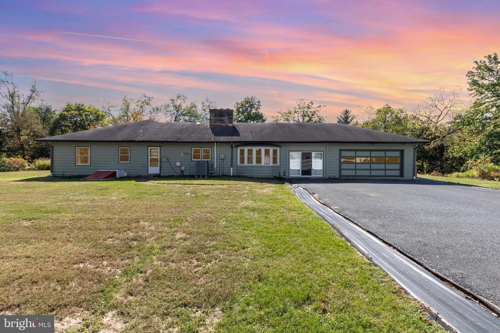 4100 GREENWOOD BLVD, Harrisburg, PA 17109