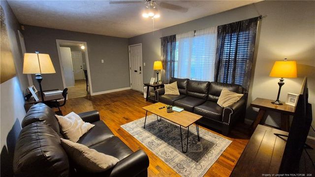 517 Odom Drive, Fayetteville, NC 28304