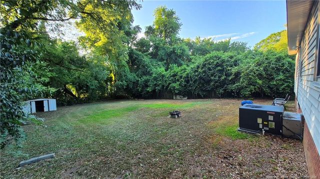 517 Odom Drive, Fayetteville, NC 28304