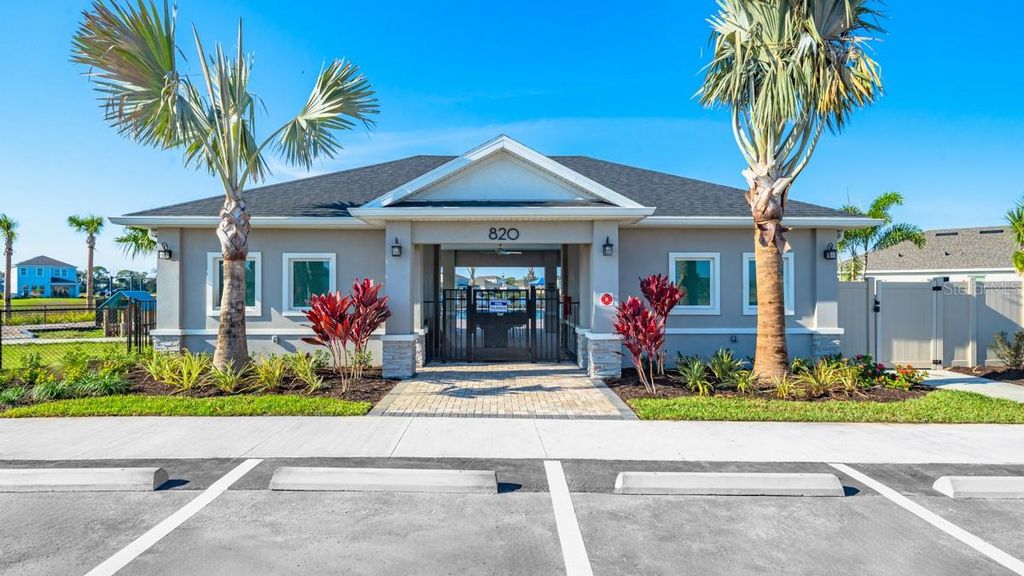 Image 39 of property listing at 717 STEEL DRIVE, Apollo Beach, FL 33572