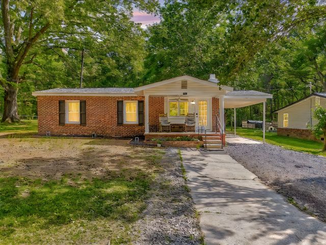 3939 NE Miller Drive, Dalton, GA 30721