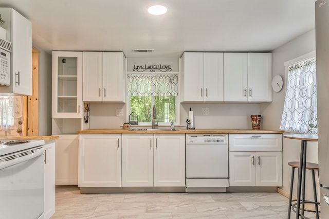 3939 NE Miller Drive, Dalton, GA 30721
