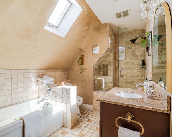 4 Ada 3, Boston, MA 02131