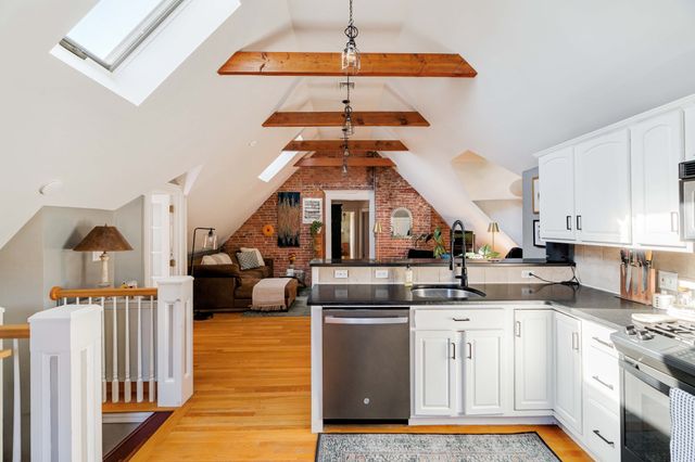 4 Ada 3, Boston, MA 02131