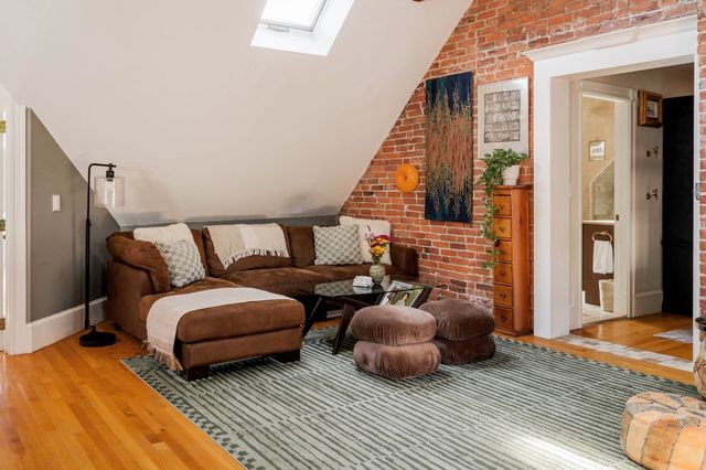 4 Ada 3, Boston, MA 02131