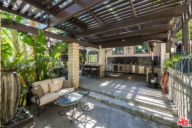 1258 E Elmwood Avenue, Burbank, CA 91501