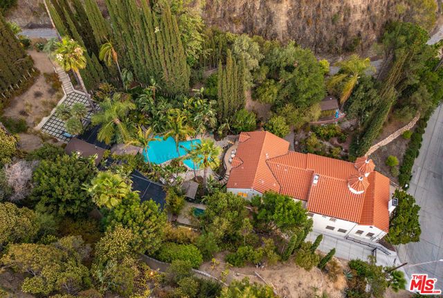 1258 E Elmwood Avenue, Burbank, CA 91501