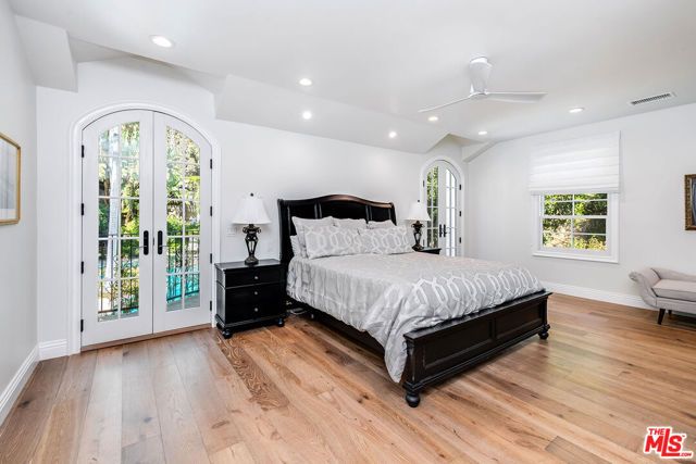 1258 E Elmwood Avenue, Burbank, CA 91501