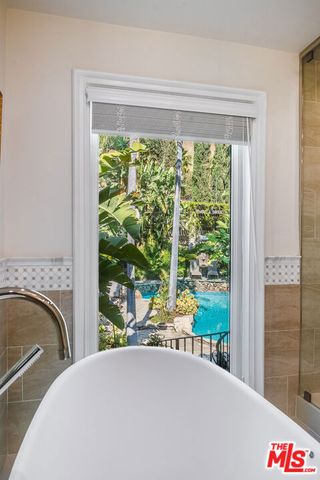 1258 E Elmwood Avenue, Burbank, CA 91501