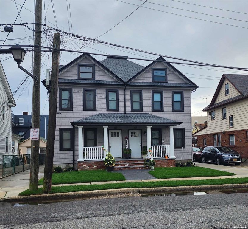 157 Cleveland Avenue B, Mineola, NY 11501