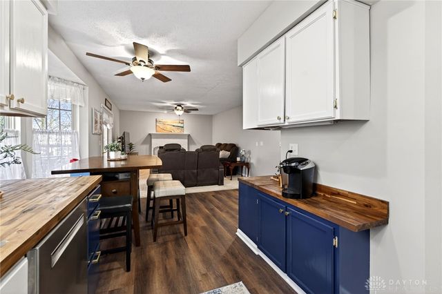 901 Highridge Court, Miamisburg, OH 45342