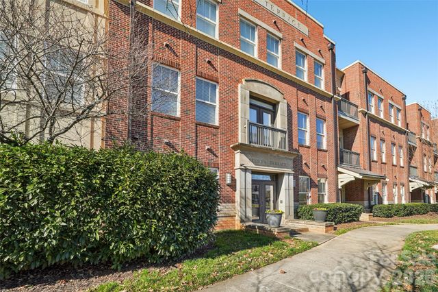 2952 Selwyn Avenue 203, Charlotte, NC 28209