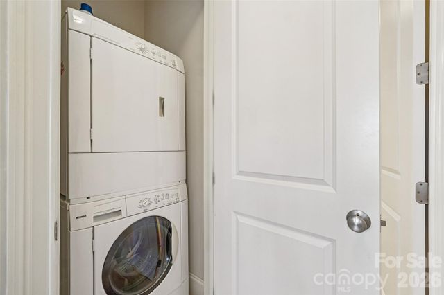 2952 Selwyn Avenue 203, Charlotte, NC 28209