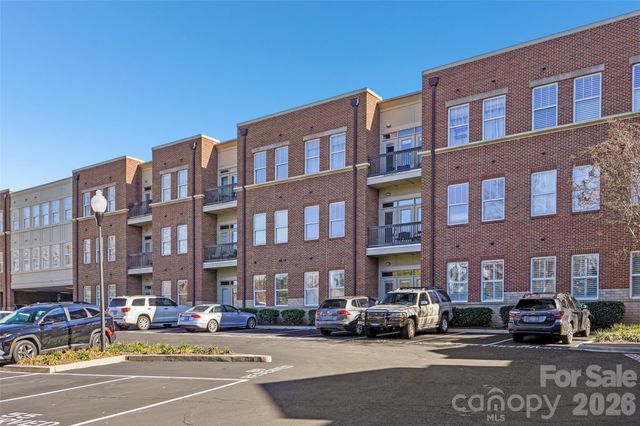 2952 Selwyn Avenue 203, Charlotte, NC 28209